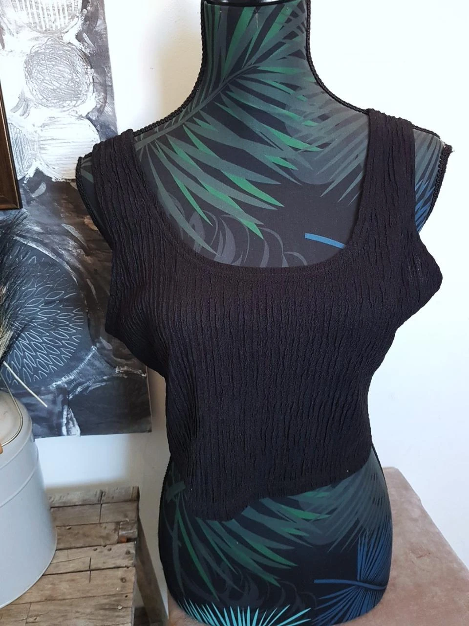 🖤Top crop noir plissé / gaufré – Taille L (40) – Très bon état